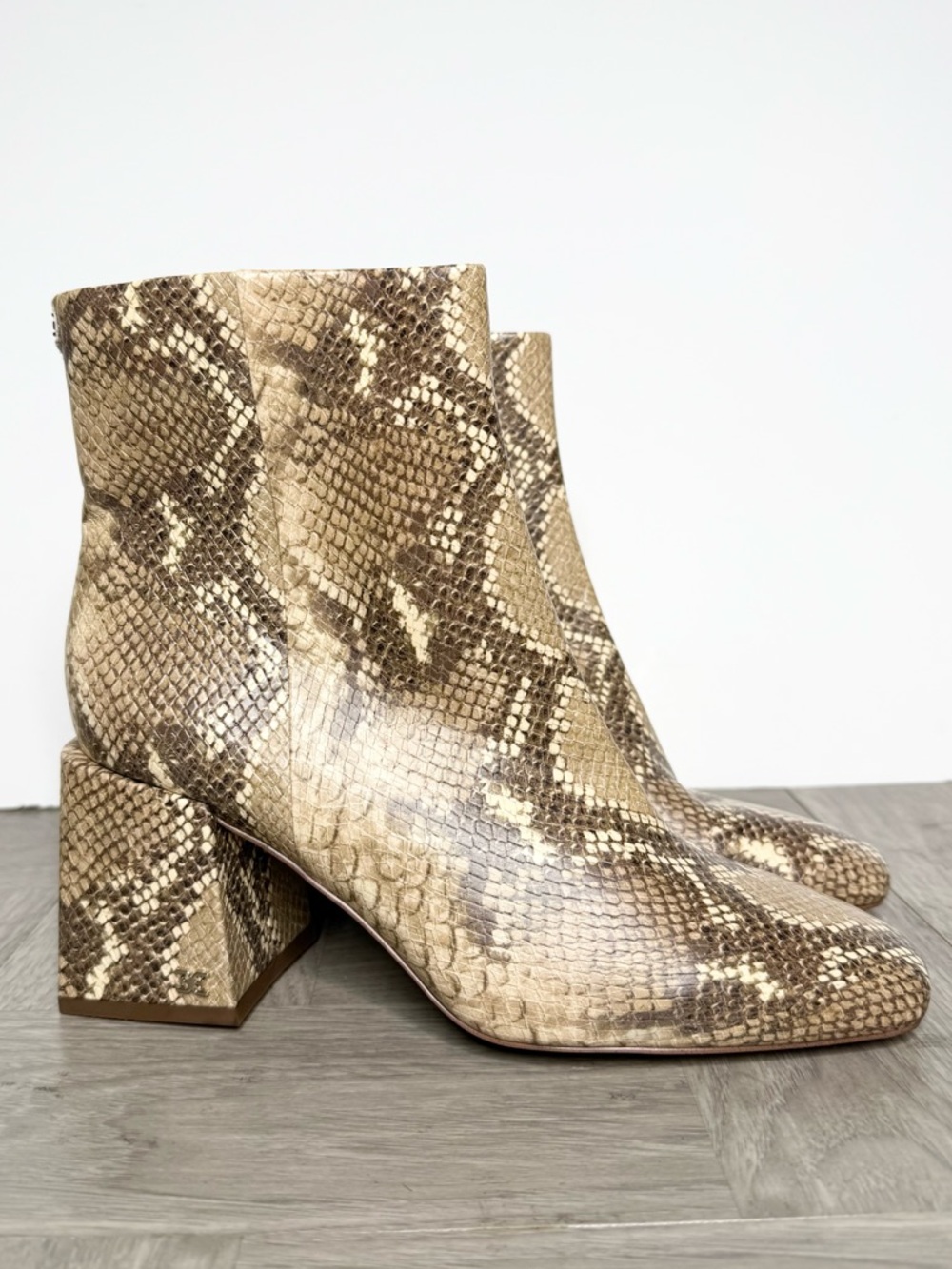 Sam Edelman Daruby Snakeskin Bootie 8M